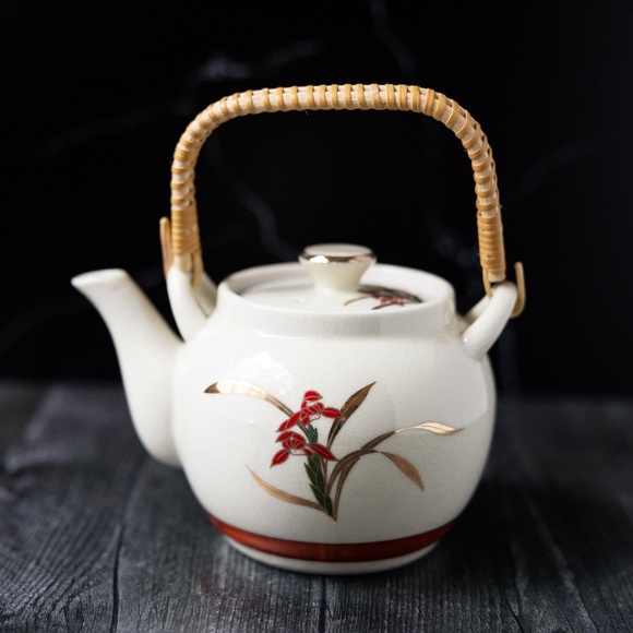 Toyo Dining Toyo Porcelain Iris Red Gold Teapot Wicker Handle Made